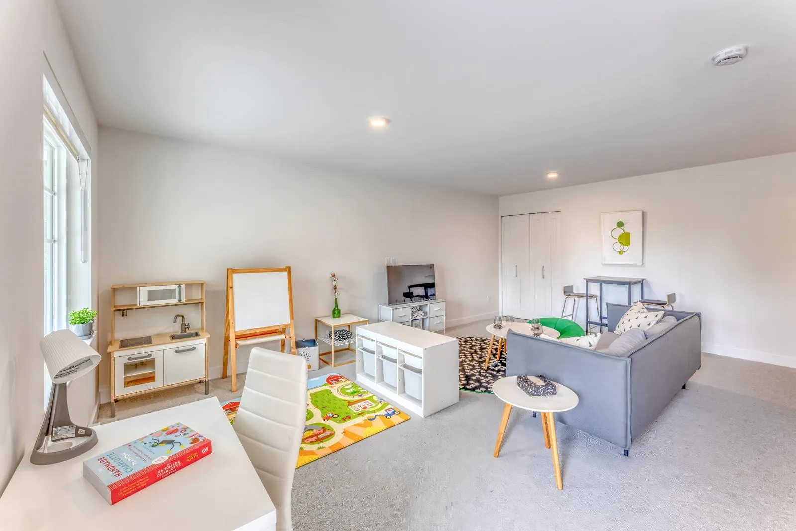 3421 Queenston Avenue #104