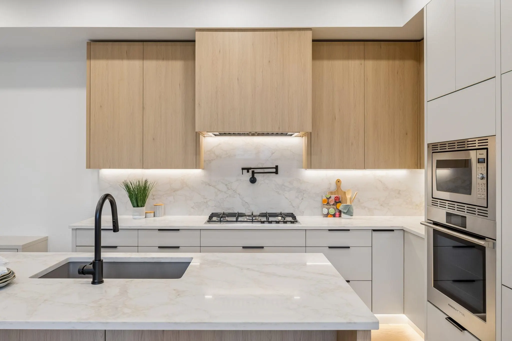 932 W 57th Street
