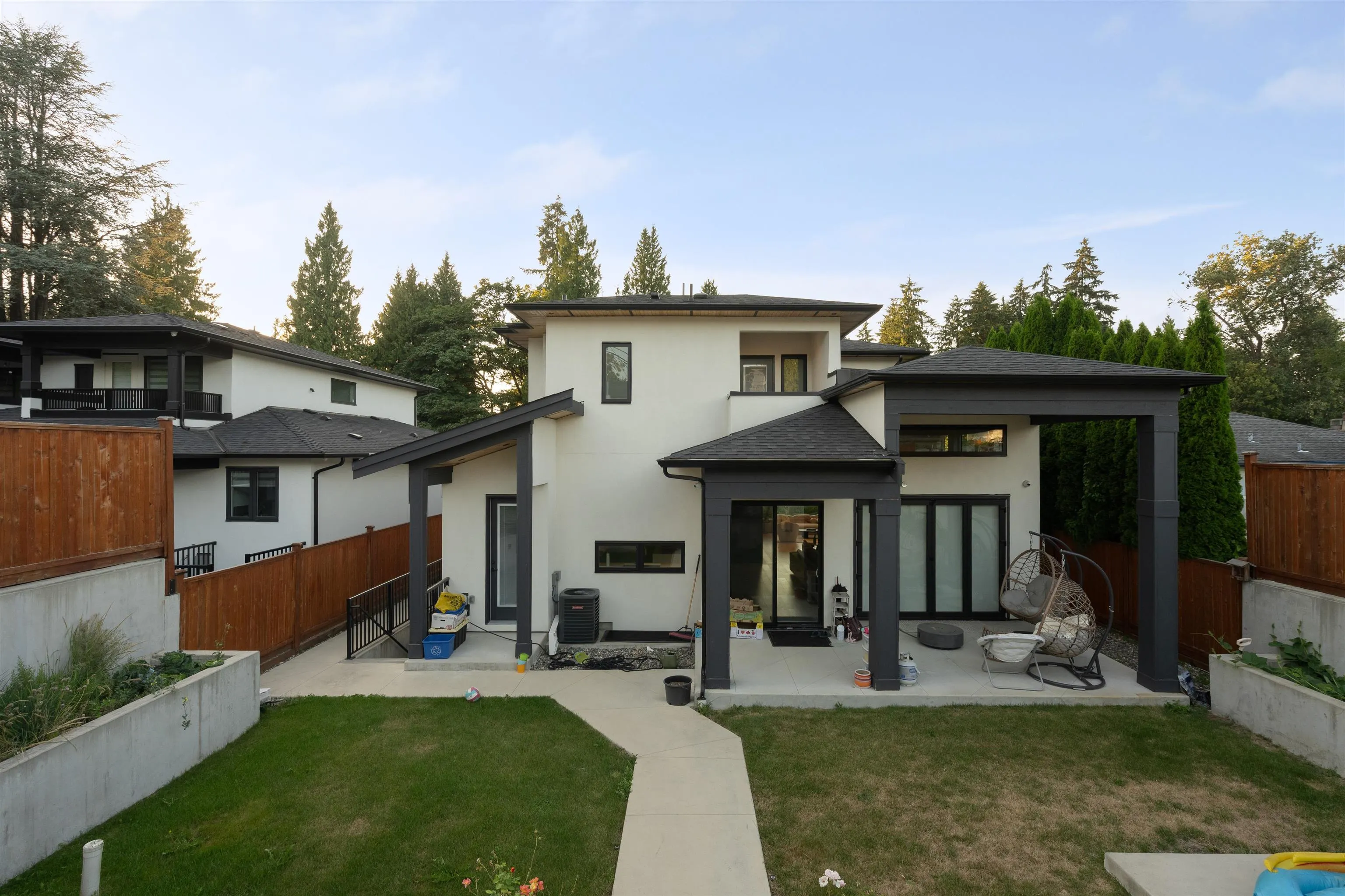 8256 Wedgewood Street