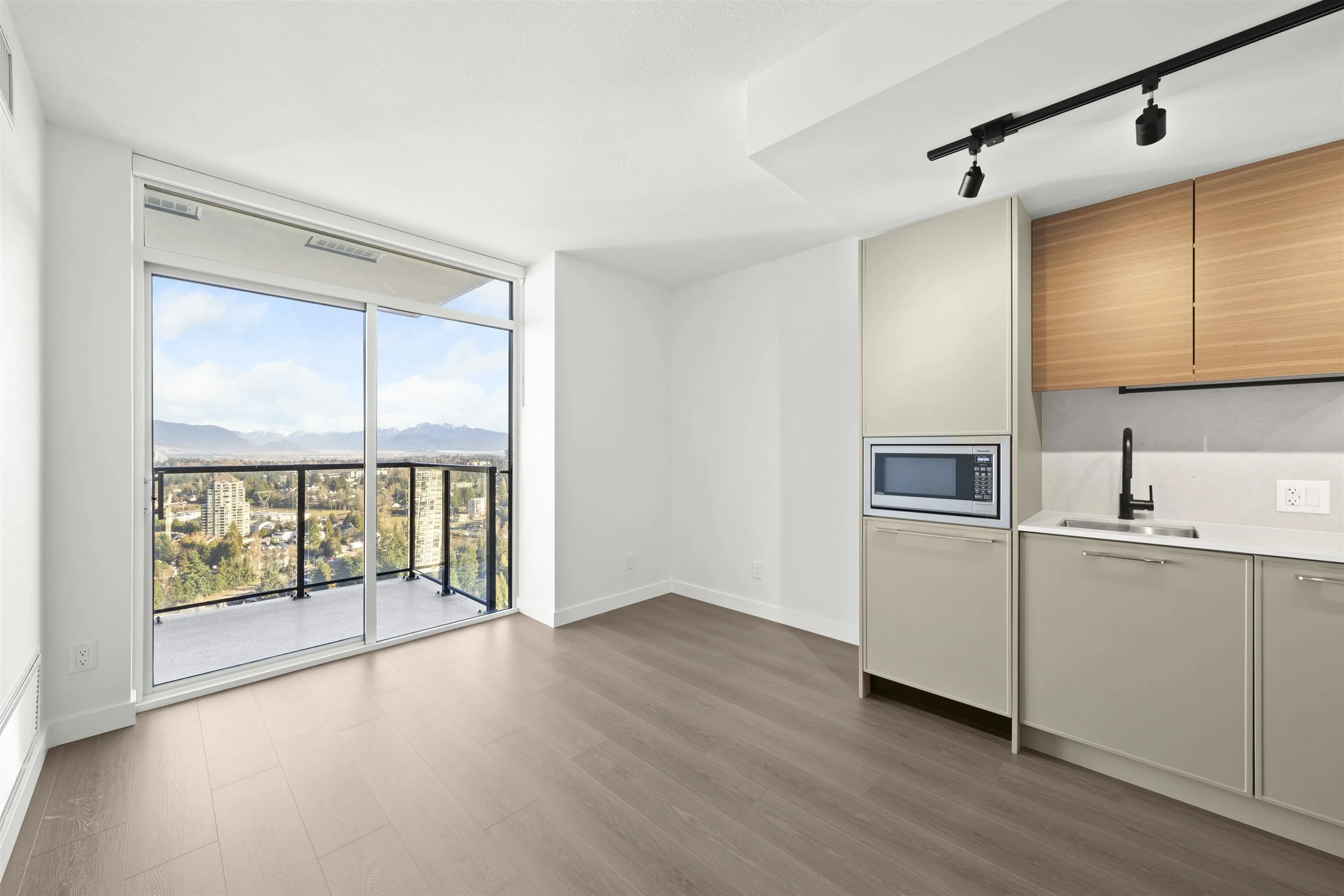 13745 George Junction #3606