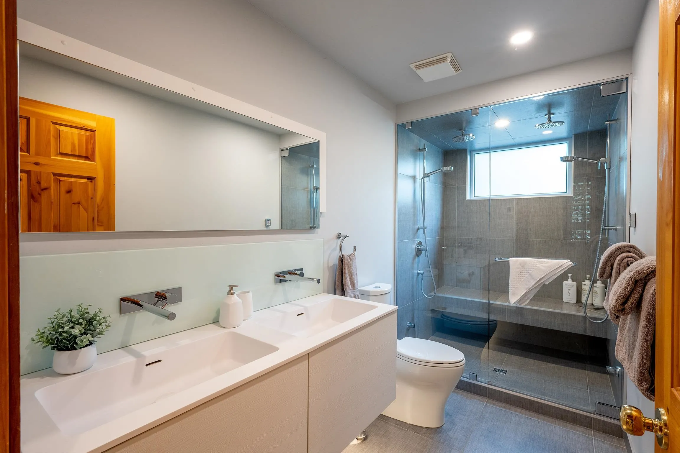 8593 Drifter Way