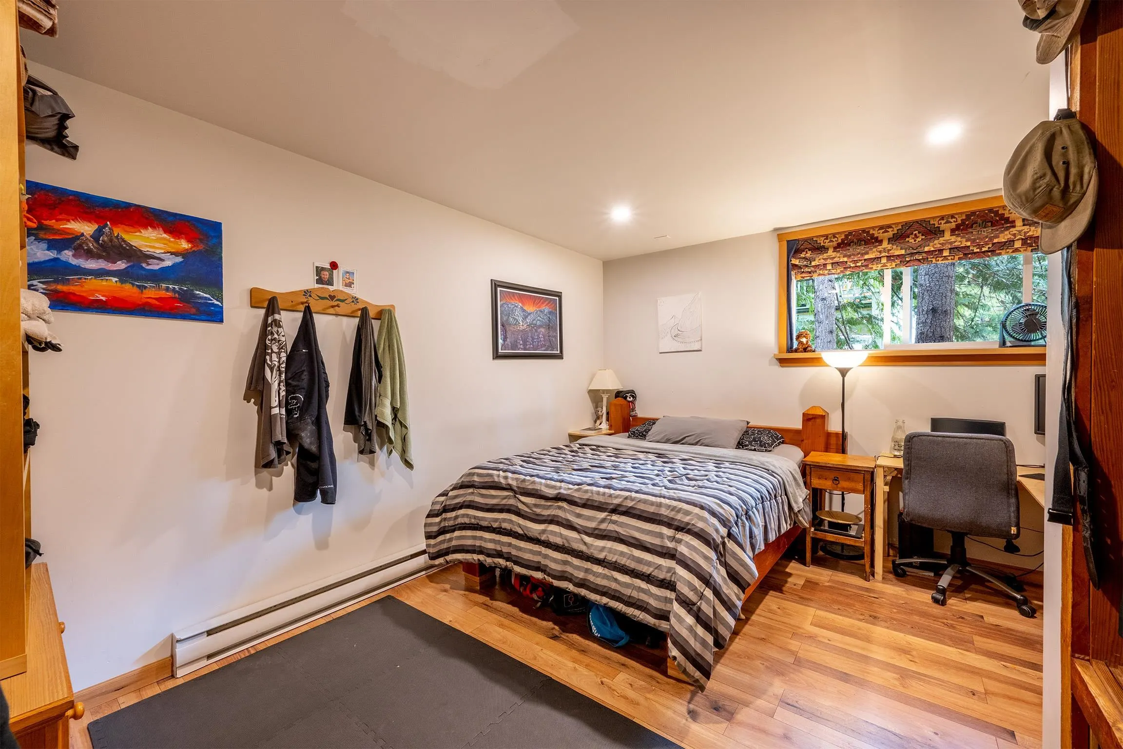8593 Drifter Way
