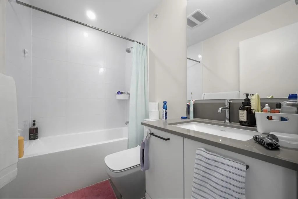 488 Furness Street #56