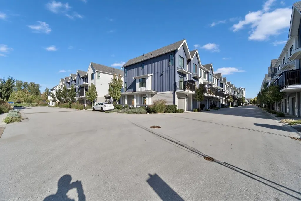 488 Furness Street #56