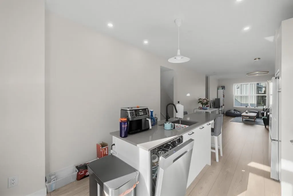 488 Furness Street #56