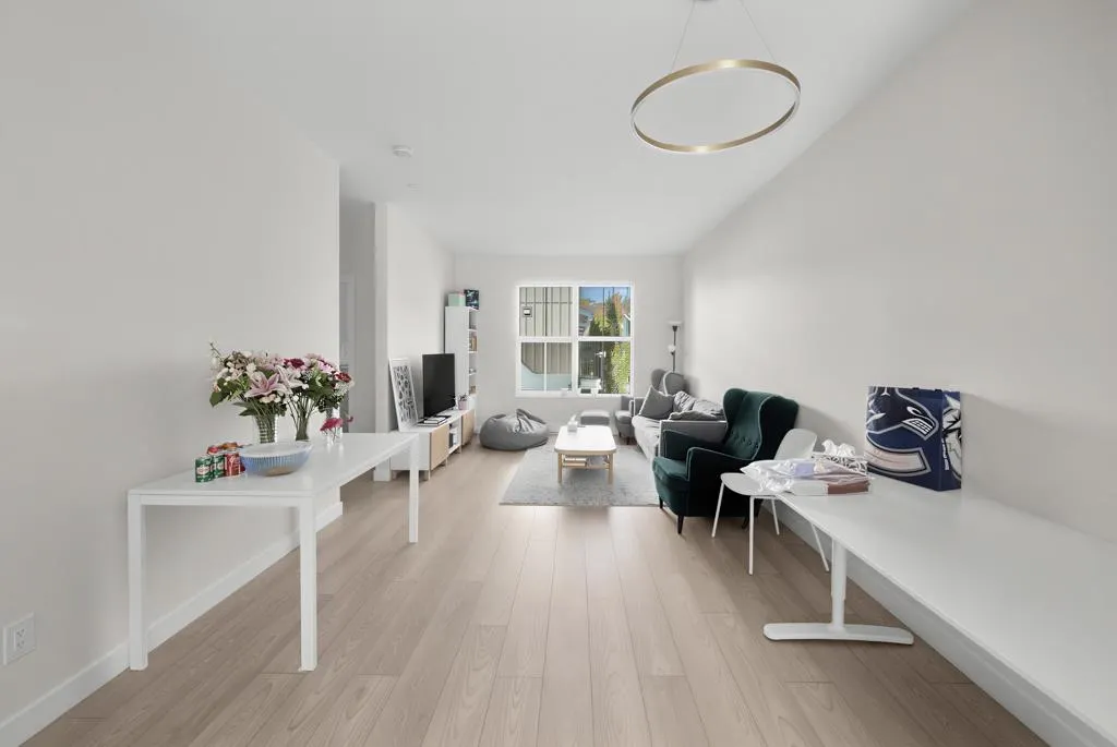488 Furness Street #56