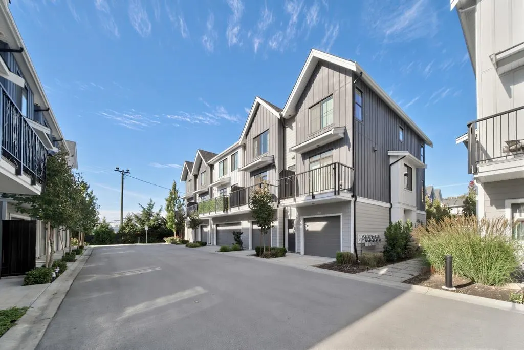488 Furness Street #56