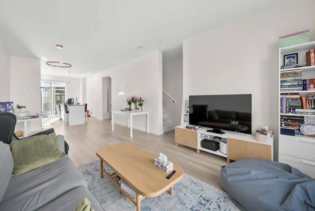488 Furness Street #56