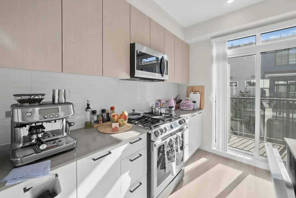 488 Furness Street #56