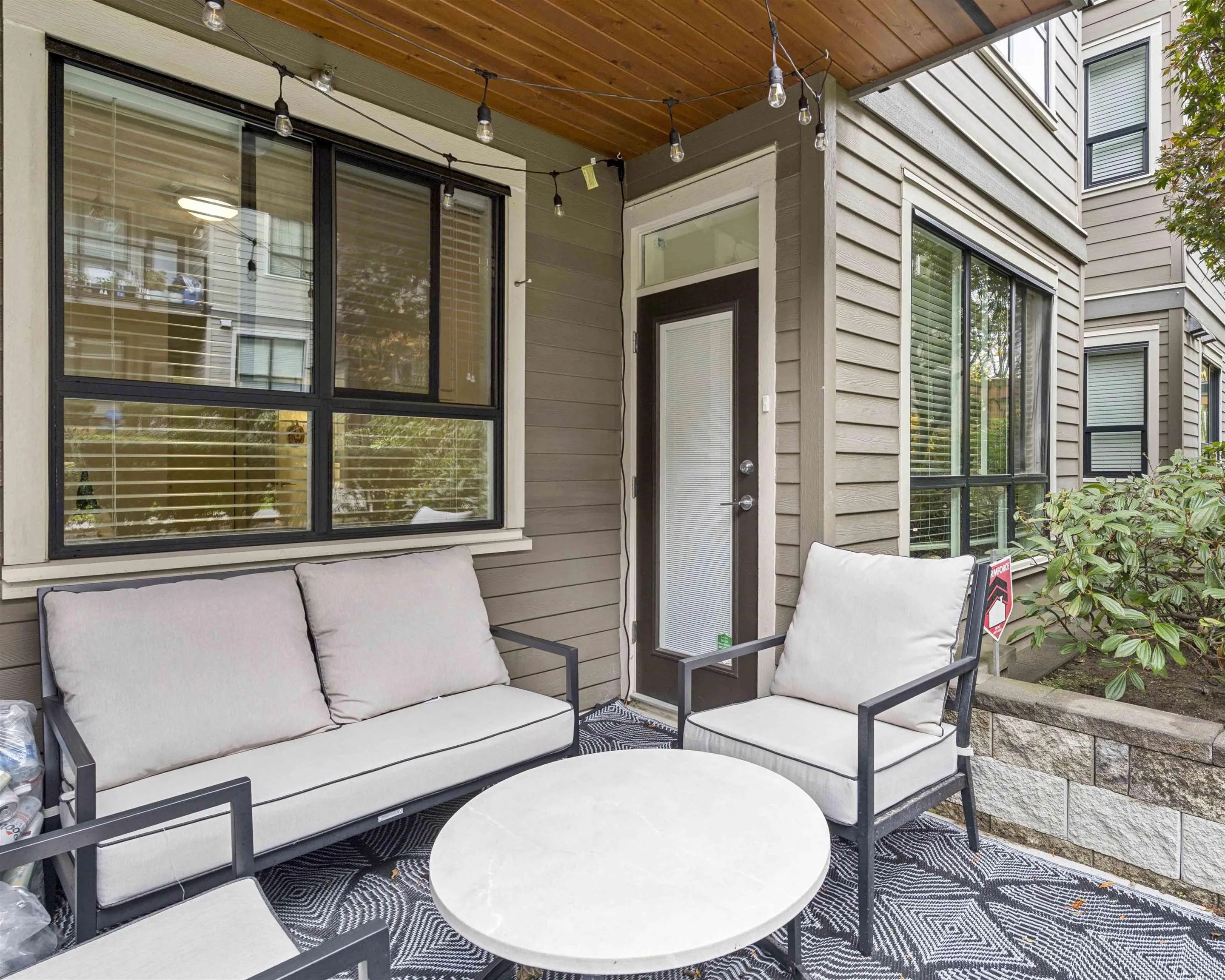 10477 154 Street #102