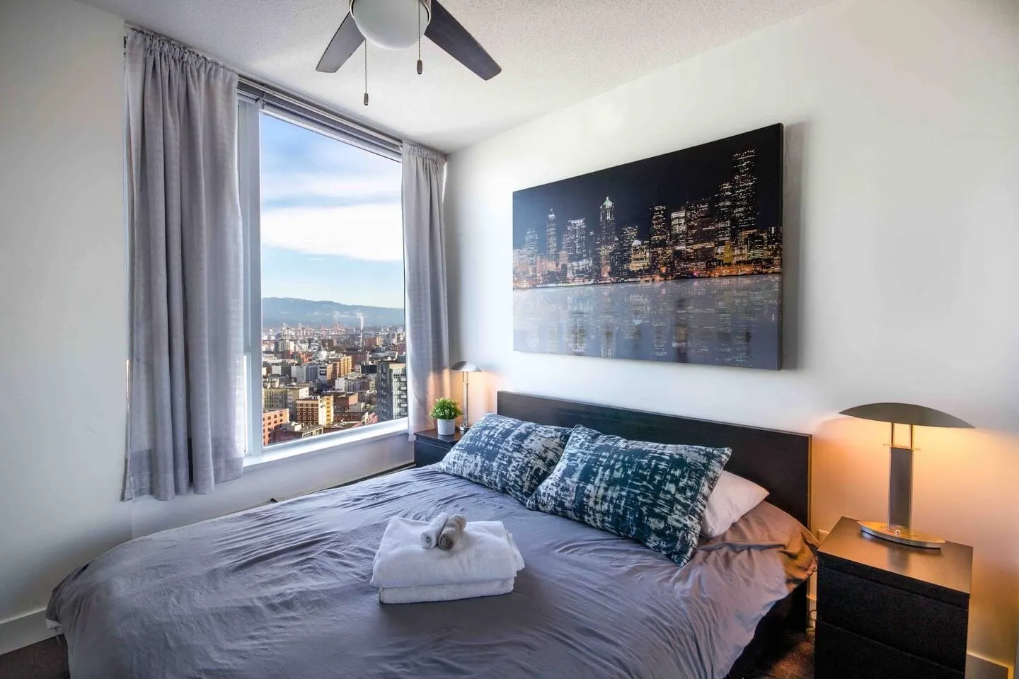 188 Keefer Place #3505