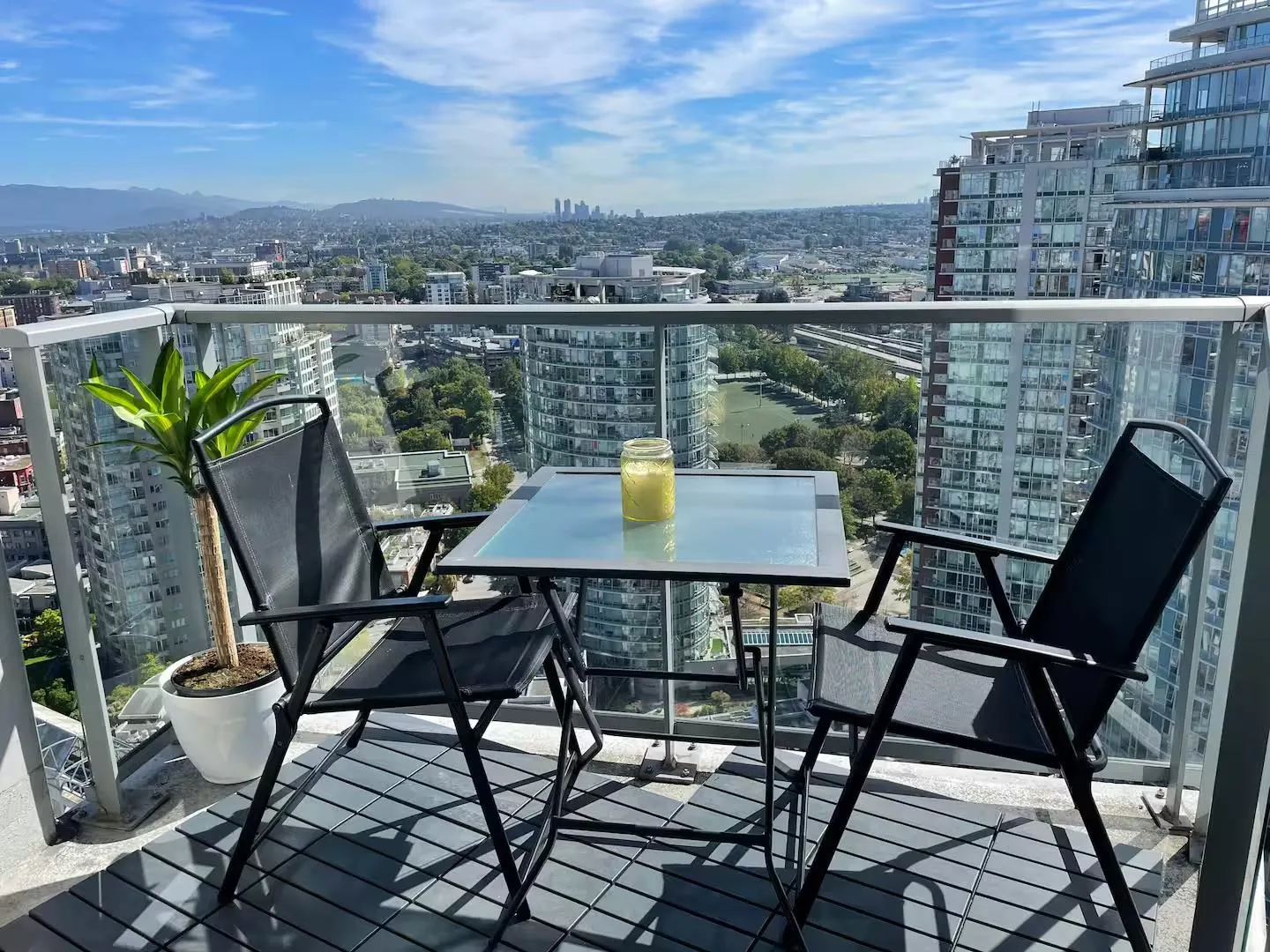 188 Keefer Place #3505