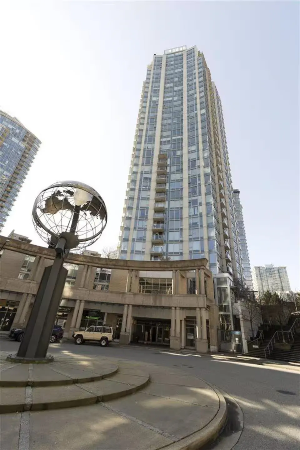 188 Keefer Place #3505