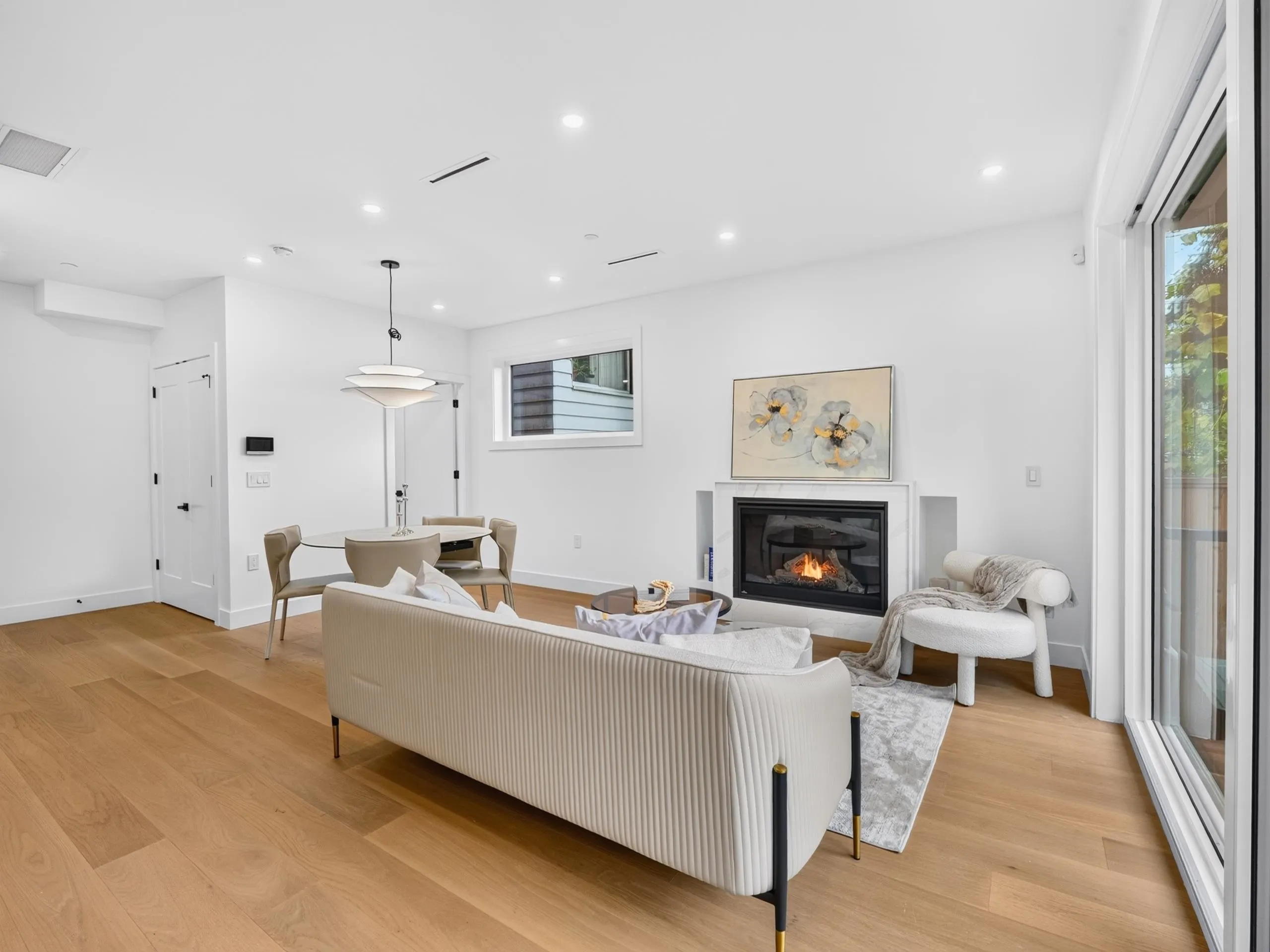 950 W 17th Avenue #2