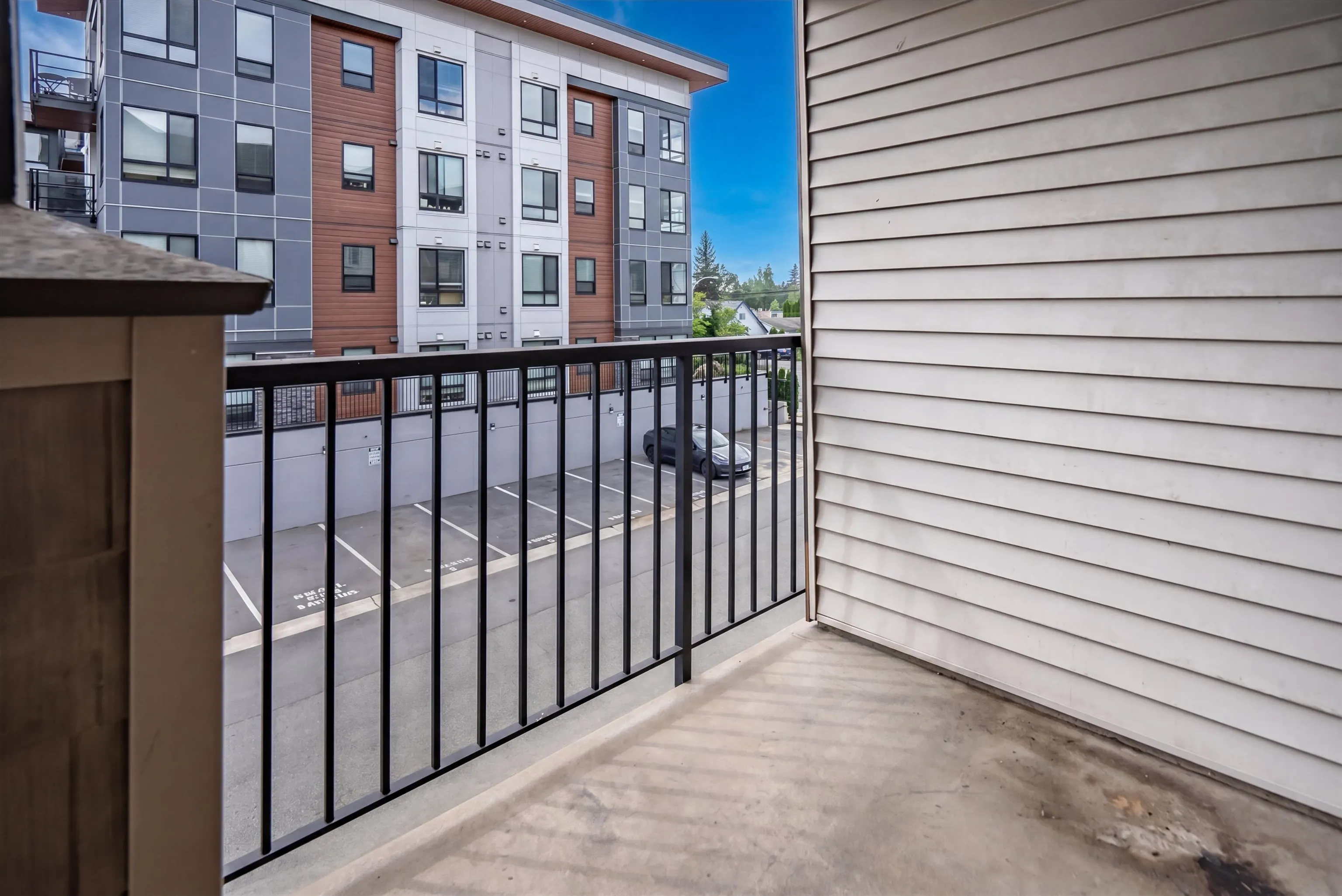 5438 198 Street #213