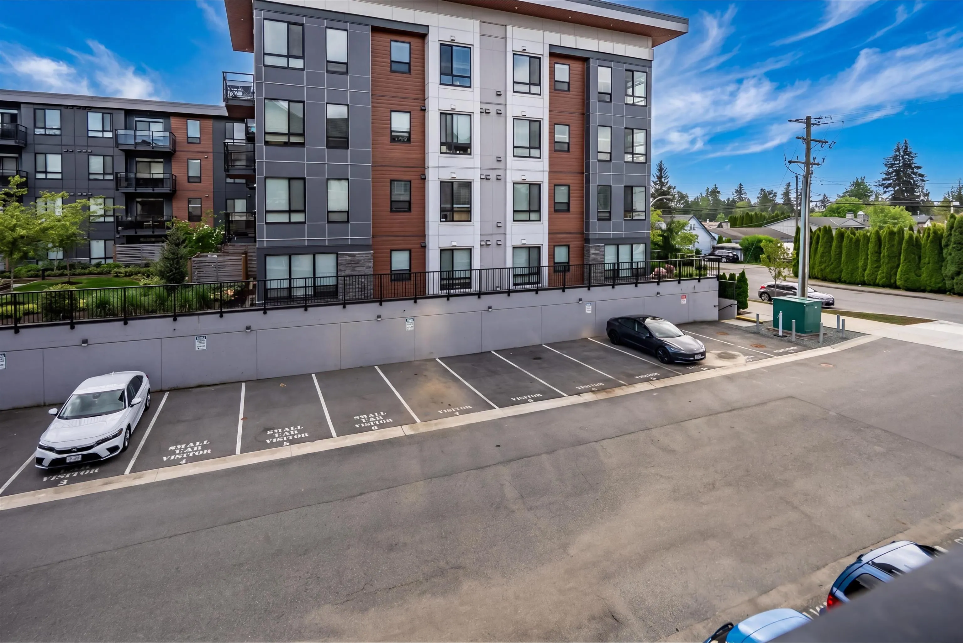 5438 198 Street #213