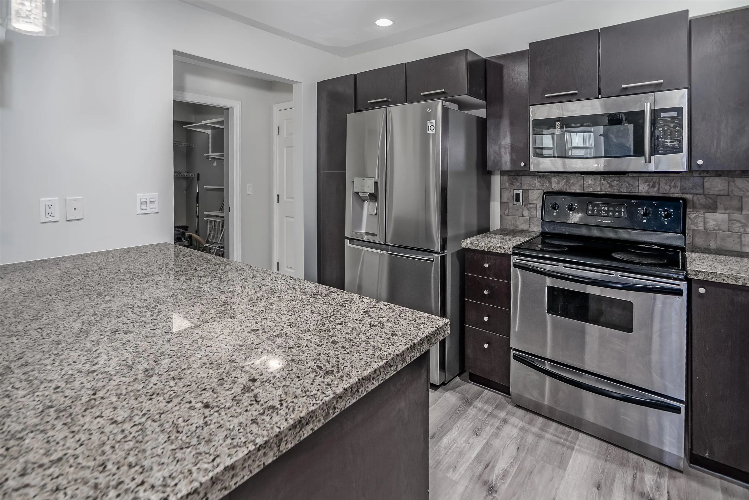 5438 198 Street #213