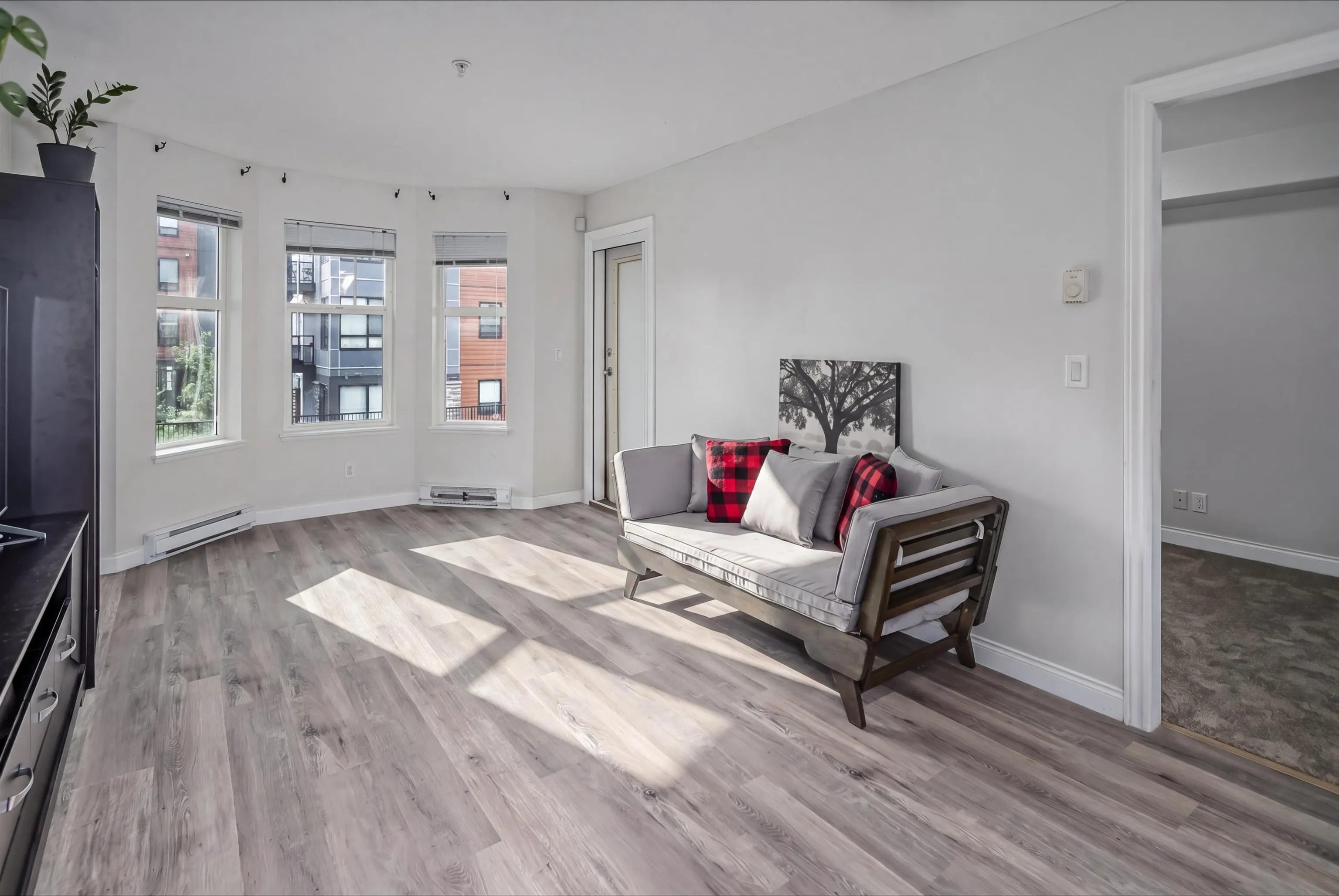 5438 198 Street #213