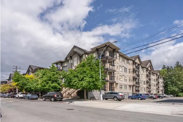 5438 198 Street #213