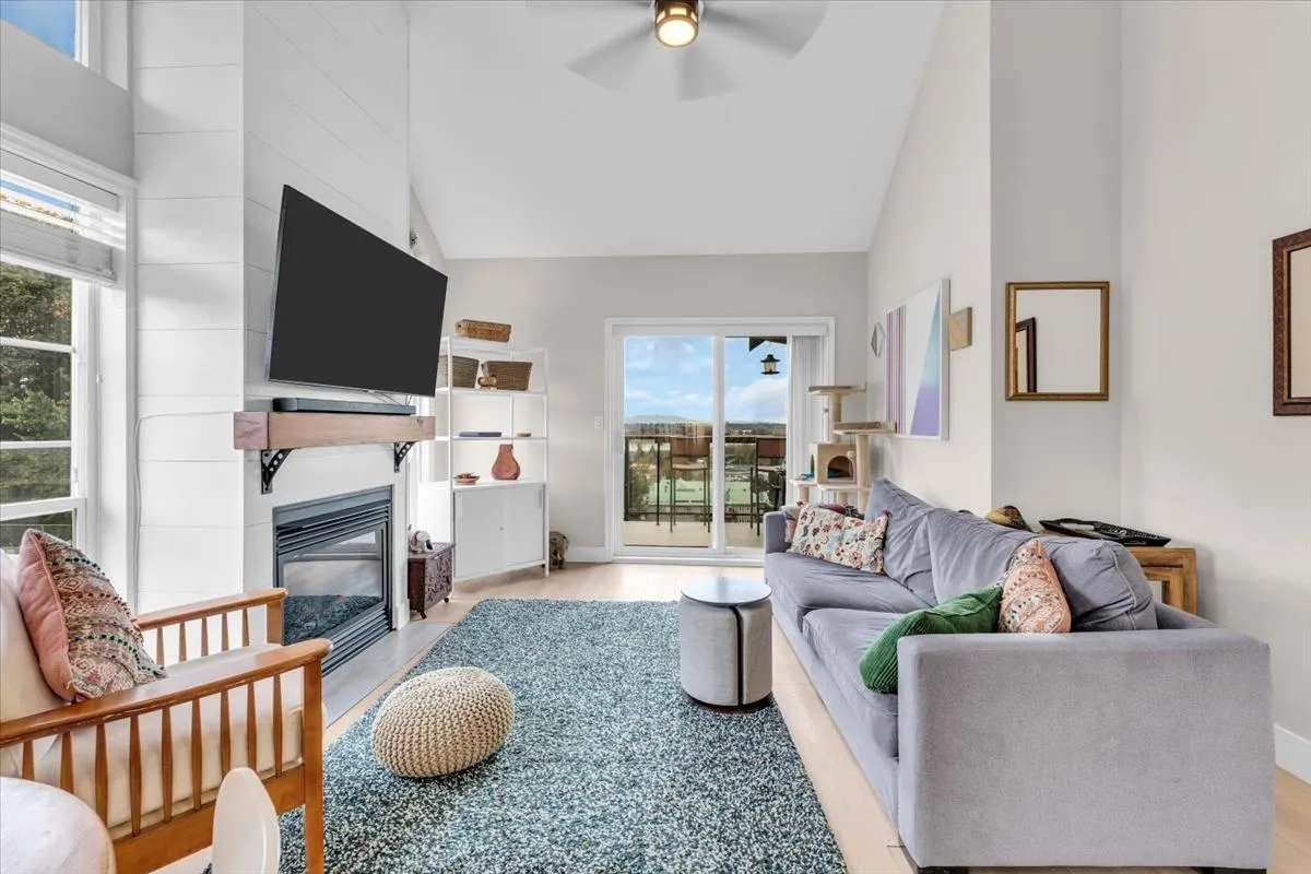 33150 4th Avenue #305