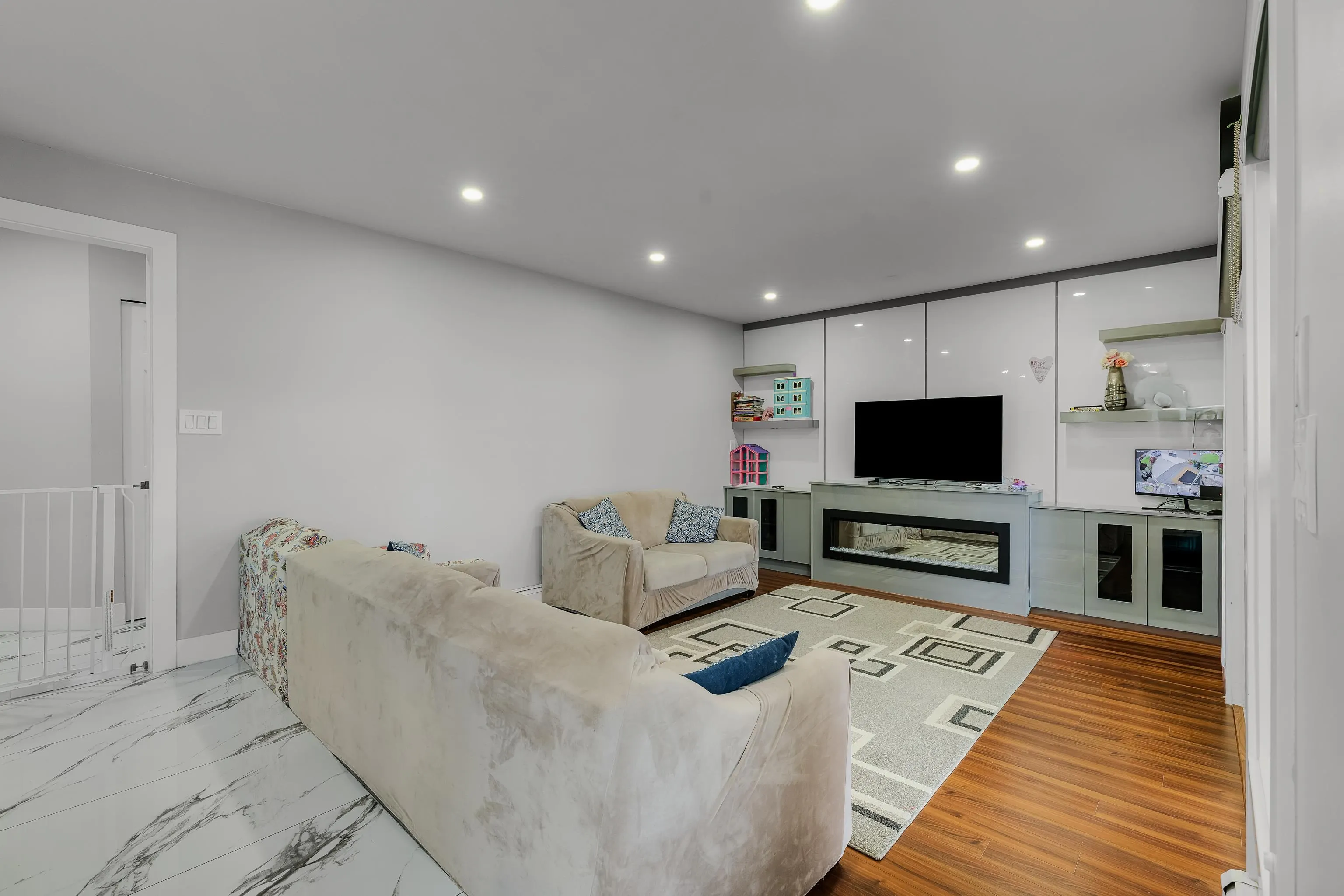 8708 143a Street