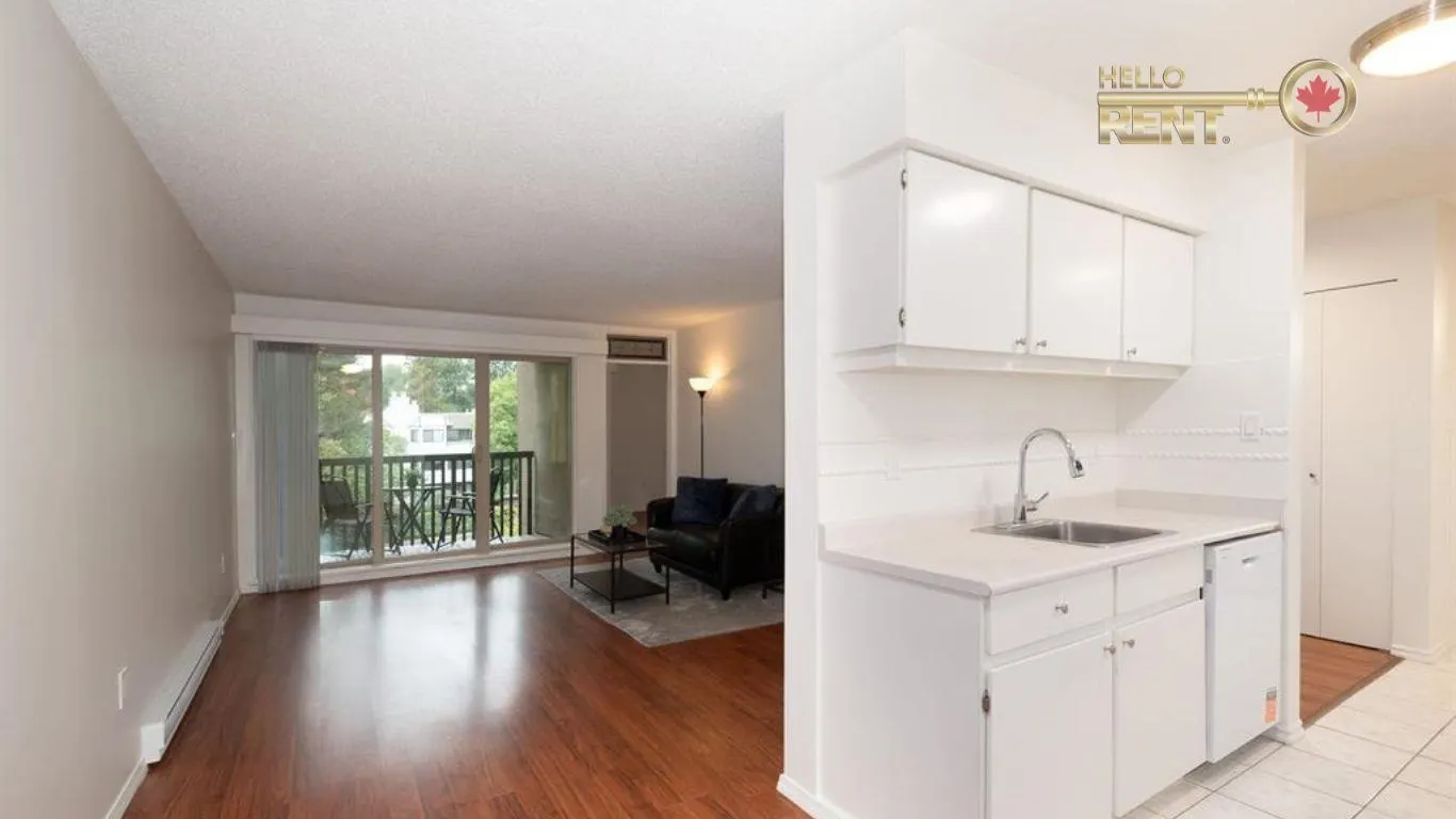 9857 Manchester Drive #307