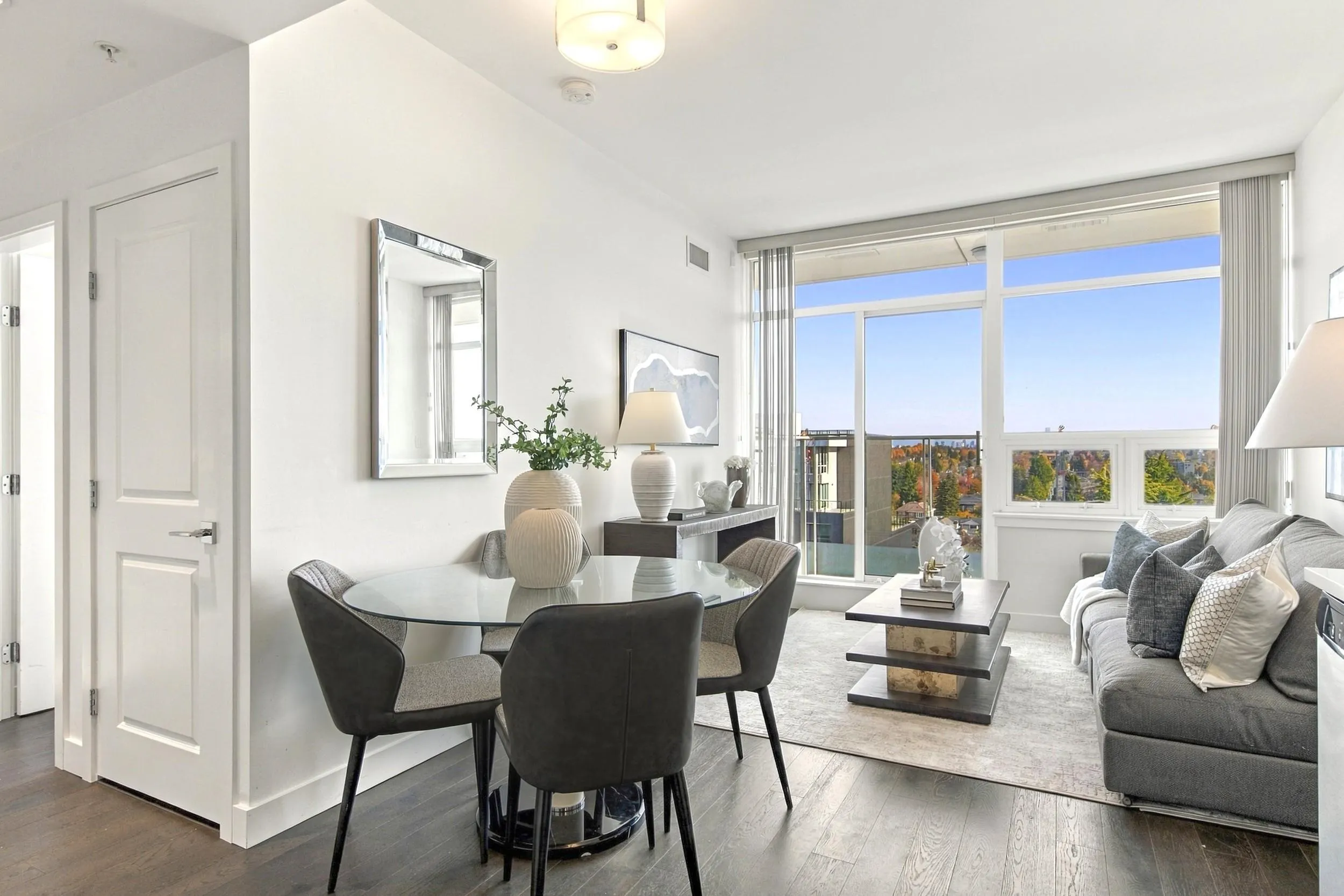 6383 Cambie Street #903