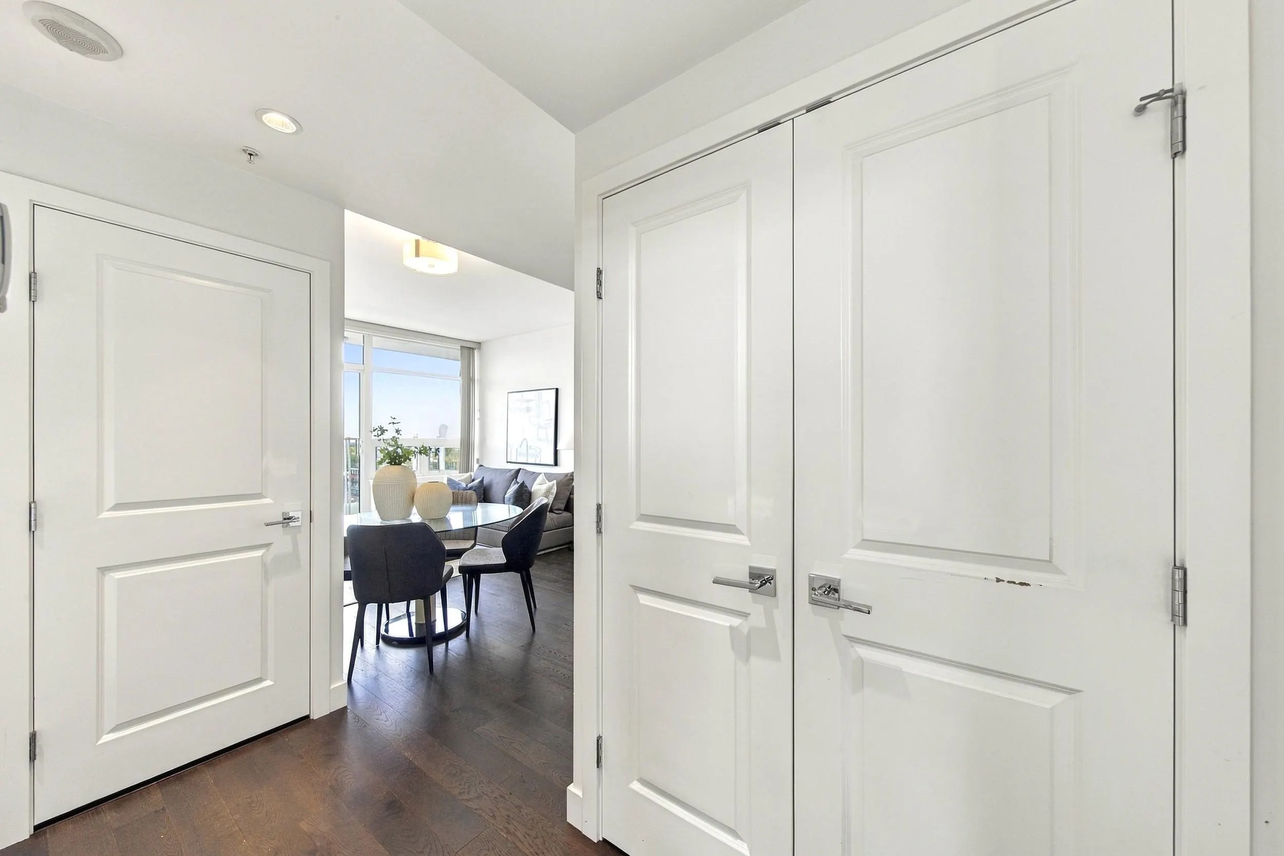 6383 Cambie Street #903