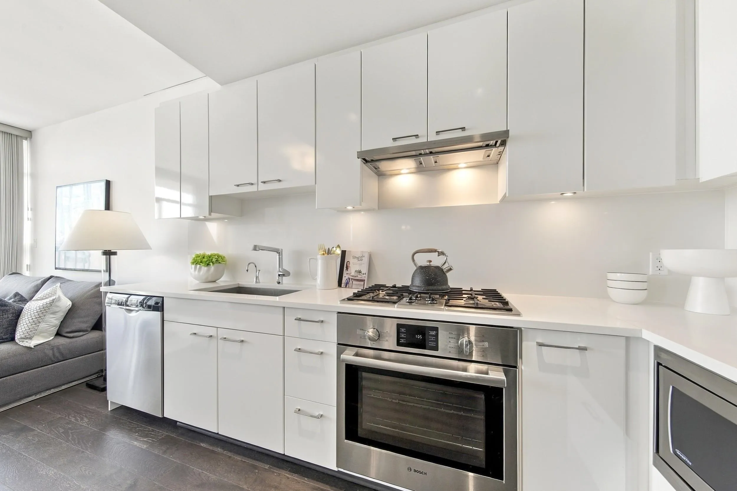 6383 Cambie Street #903