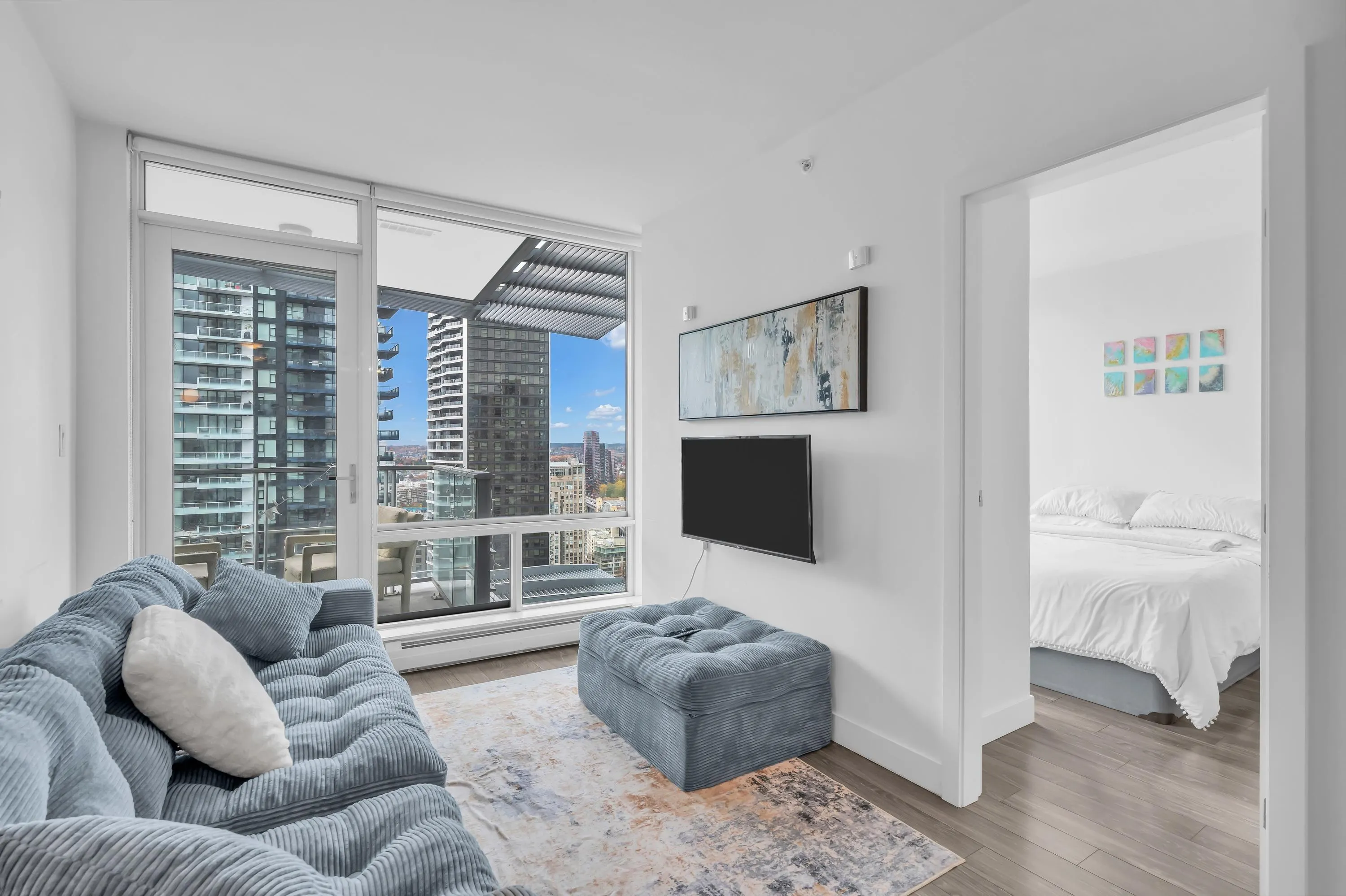1283 Howe Street #3007