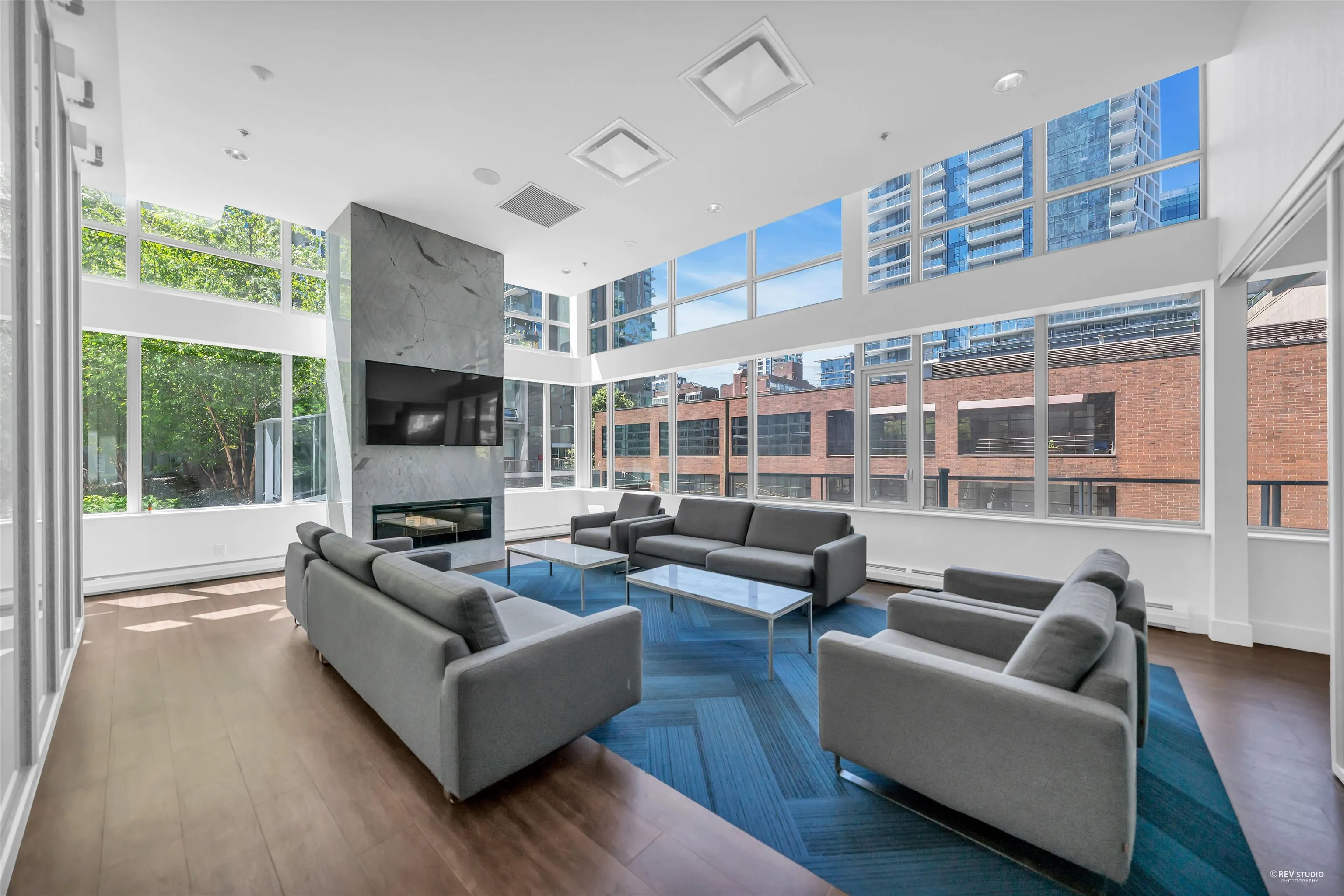 1283 Howe Street #3007
