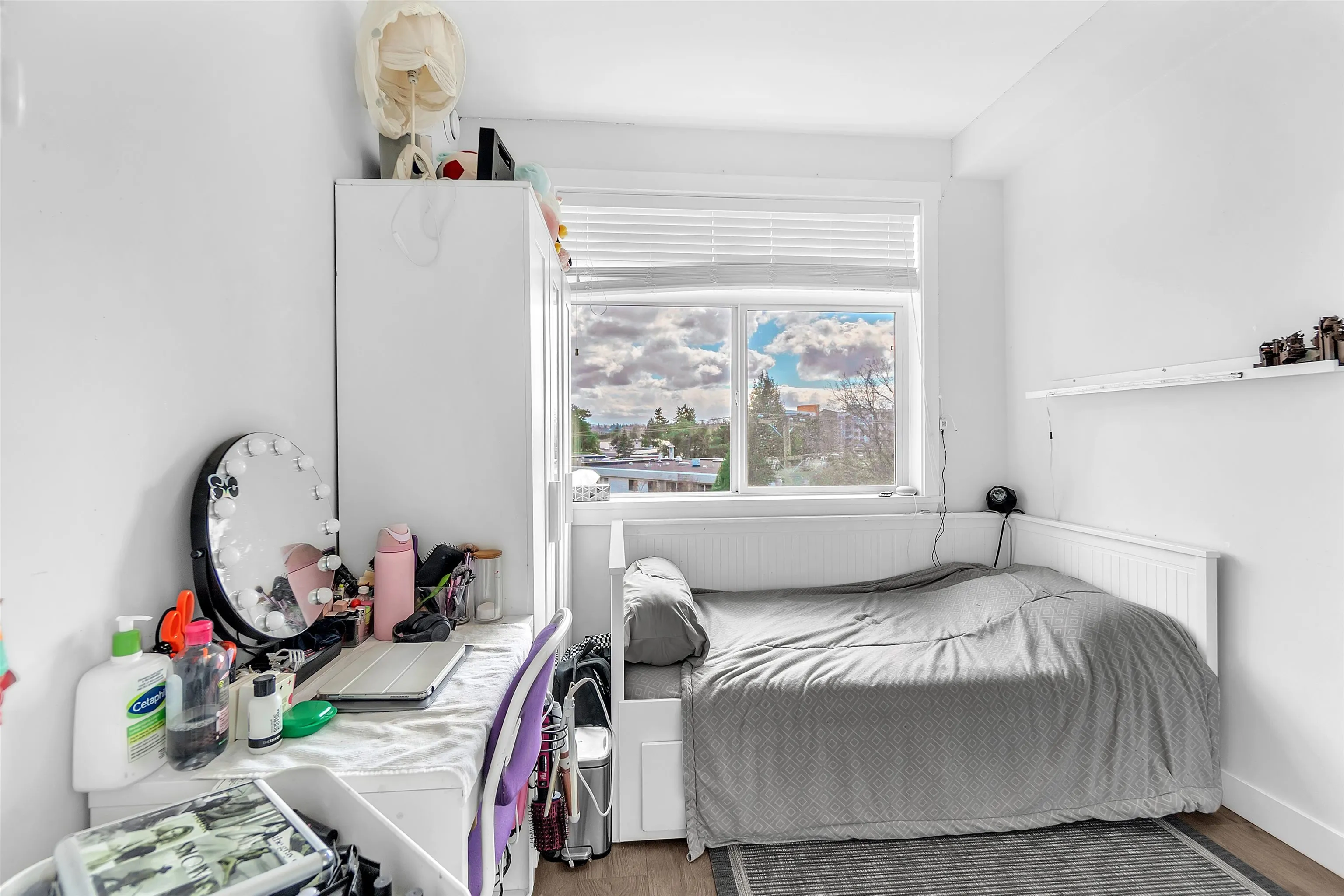 20696 Eastleigh Crescent #410