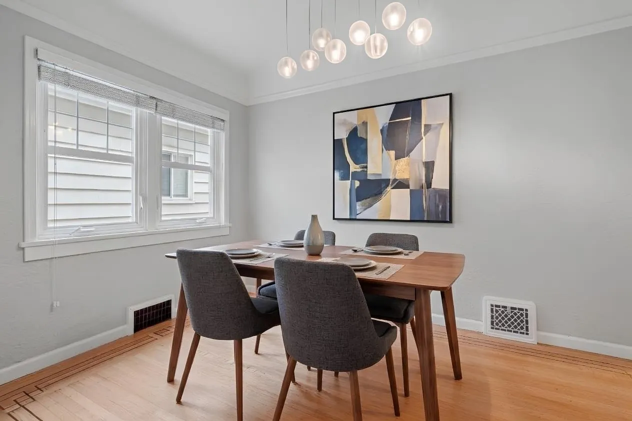 53 W 21st Avenue