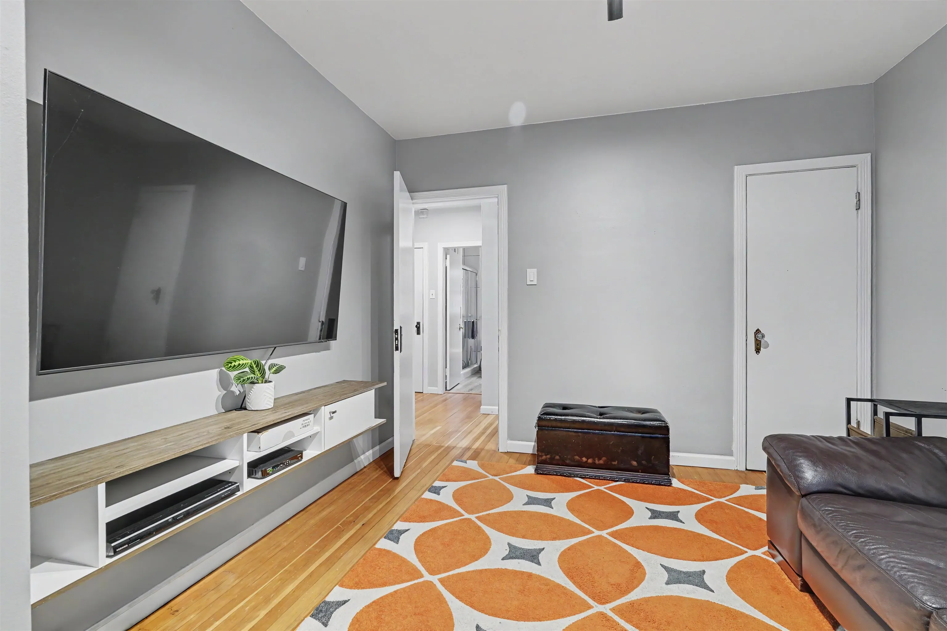 53 W 21st Avenue