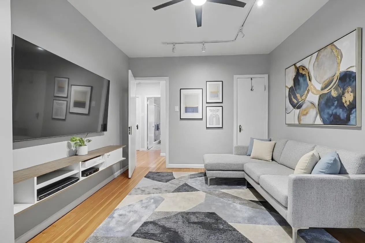 53 W 21st Avenue
