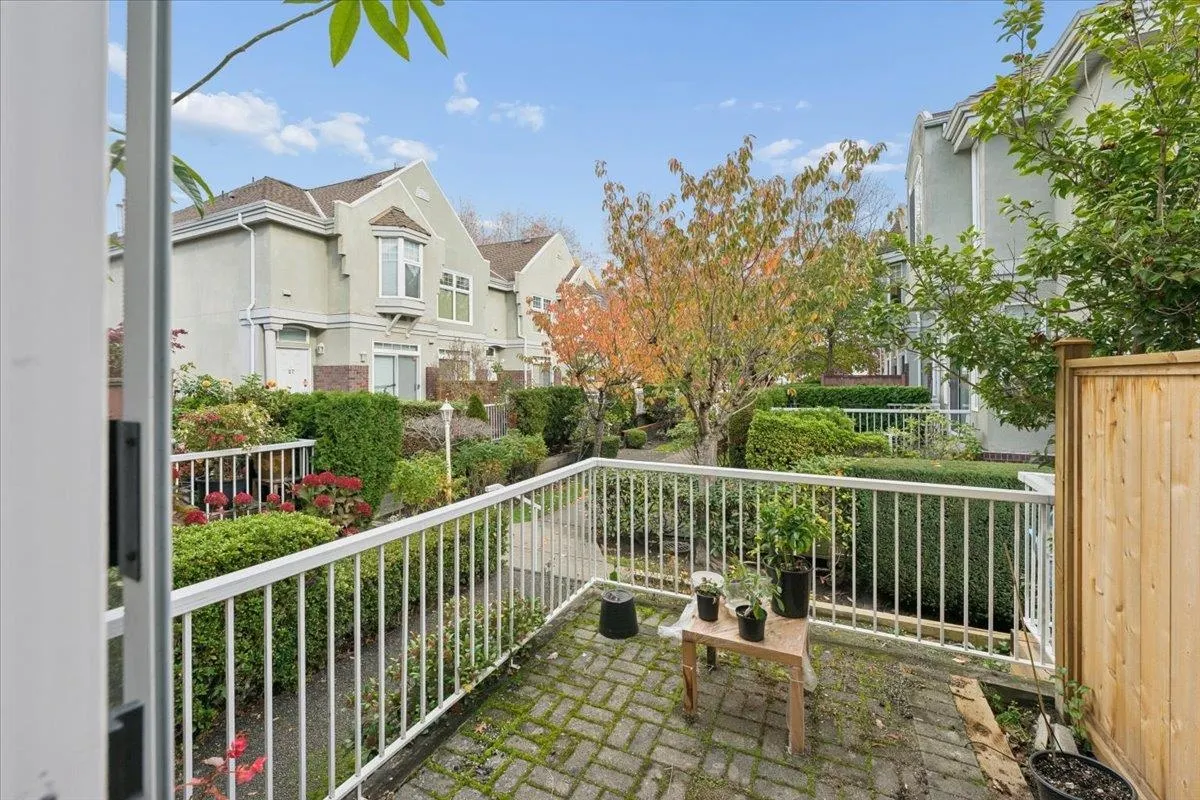 5840 Dover Crescent #24
