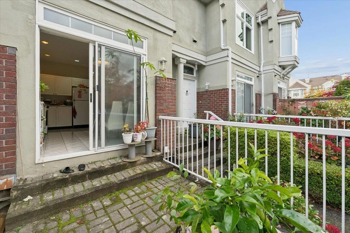 5840 Dover Crescent #24