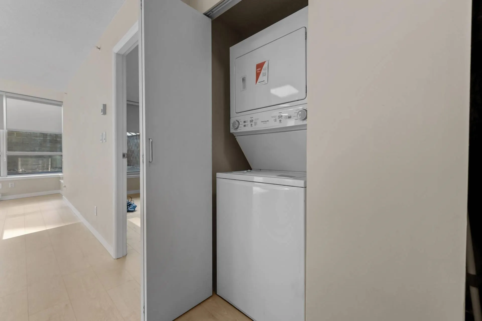 6088 Willingdon Avenue #508