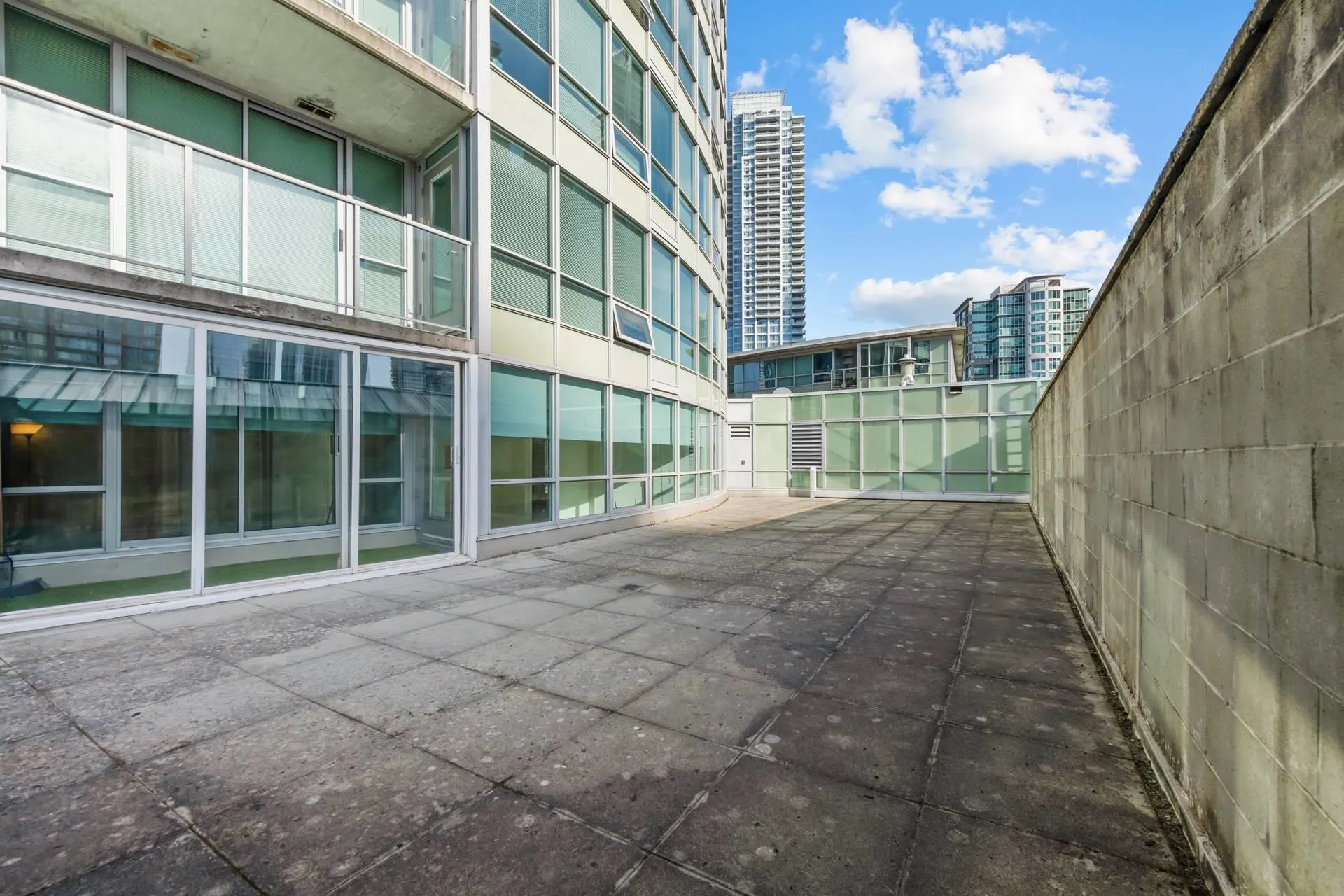 6088 Willingdon Avenue #508