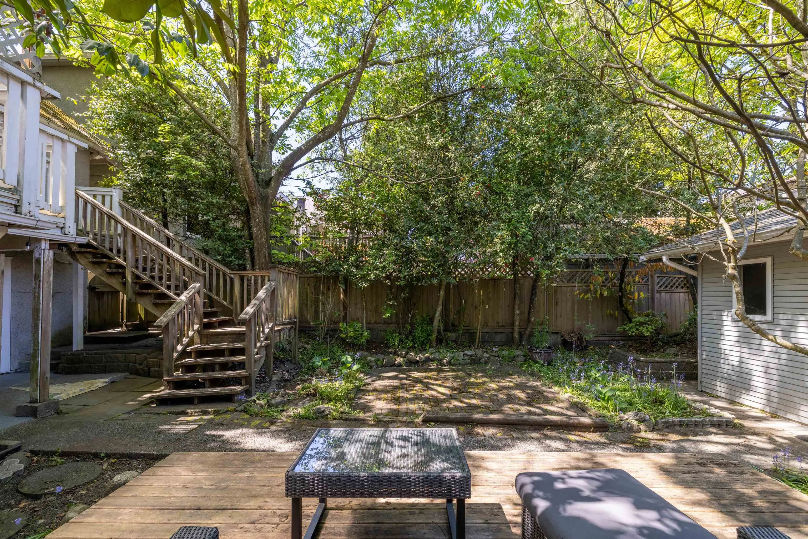 4343 W 11th Avenue