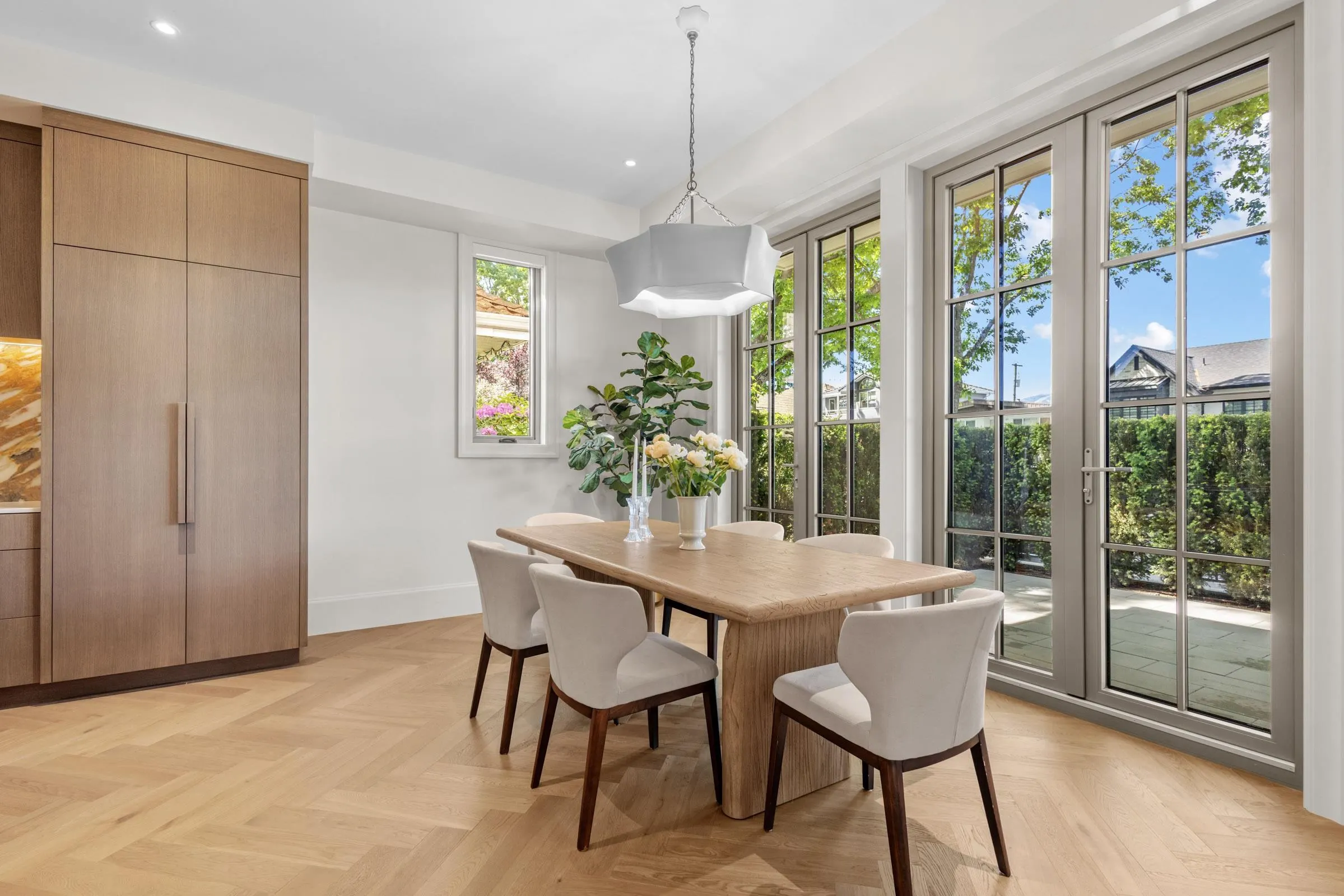 4136 Cambridge Street #1