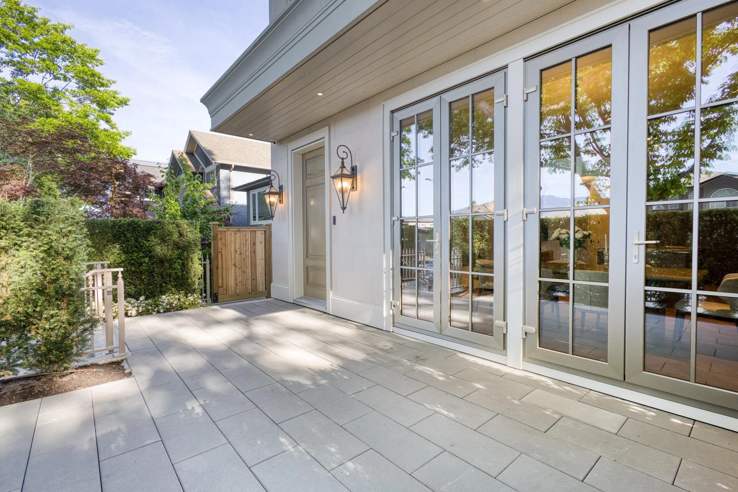 4136 Cambridge Street #1