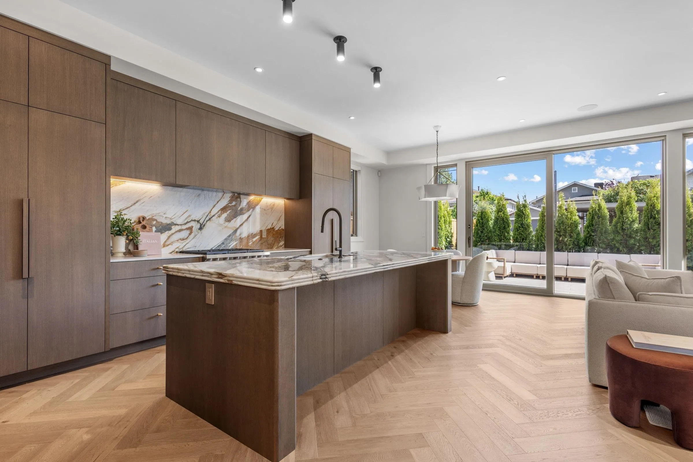 4136 Cambridge Street #2