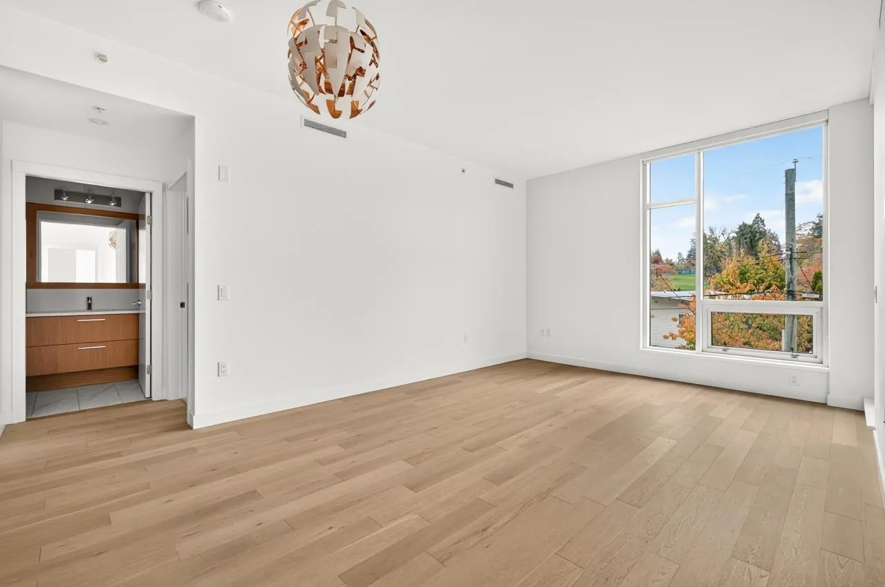 4988 Cambie Street #307