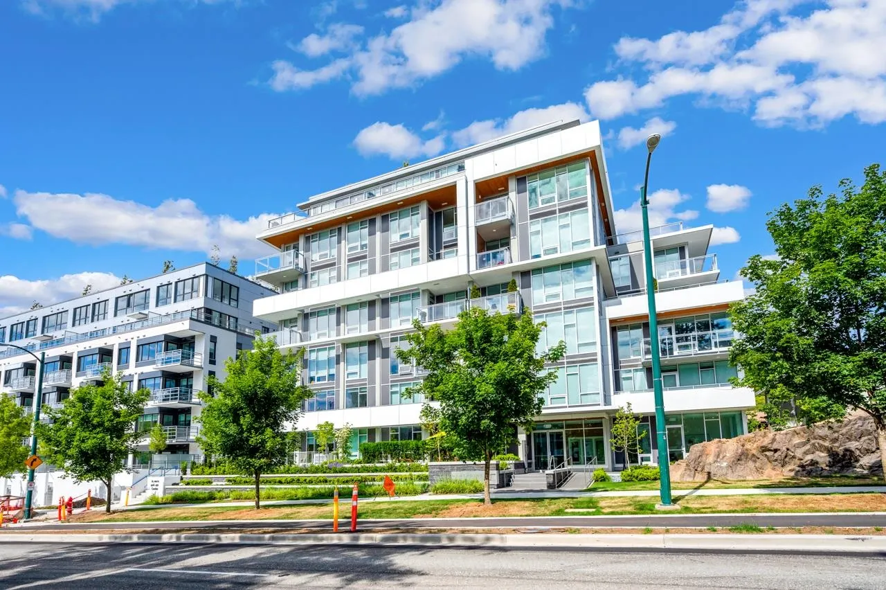 4988 Cambie Street #307