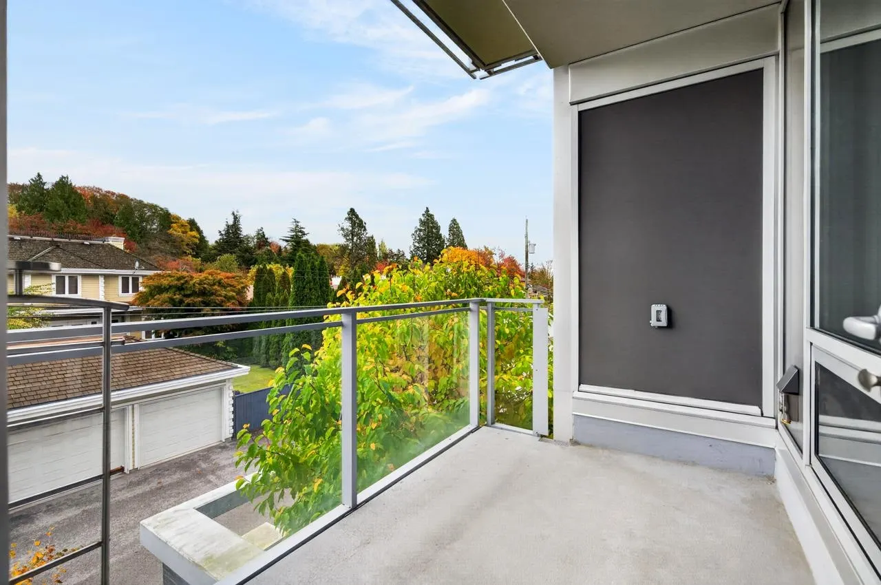 4988 Cambie Street #307