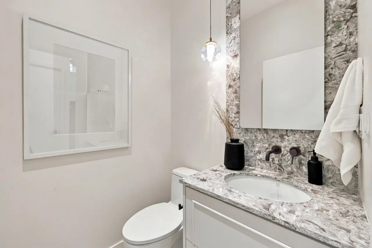 953 E 13th Avenue #1