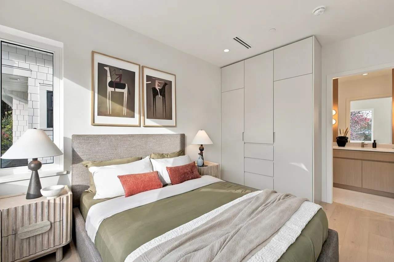 953 E 13th Avenue #1