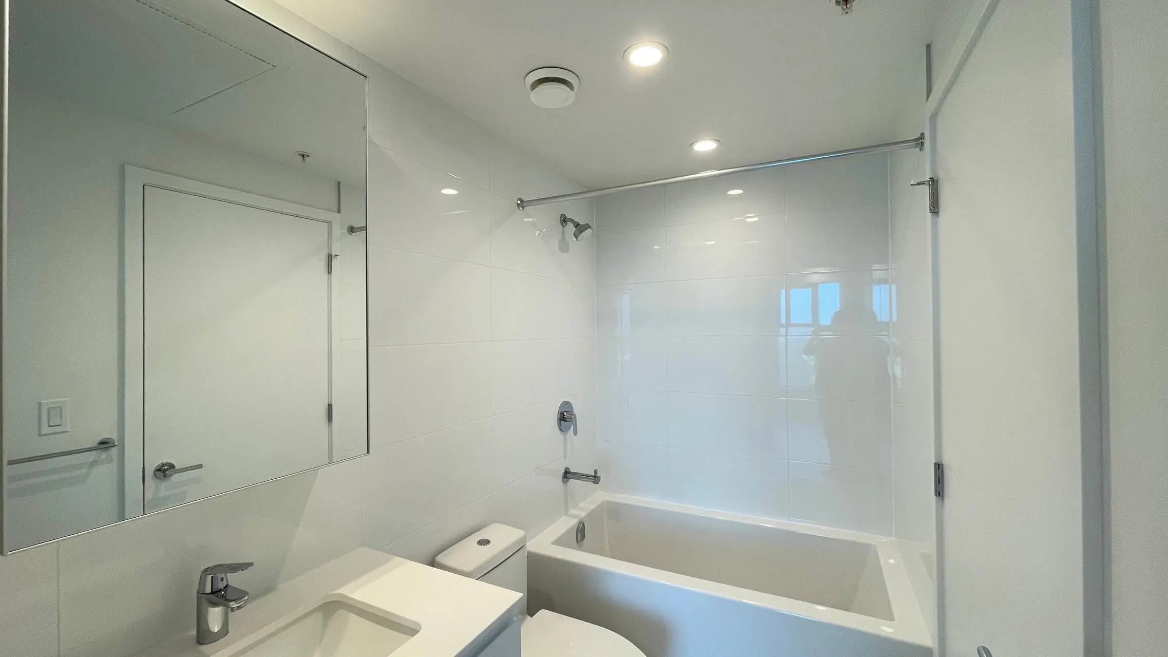 3833 Evergreen Place