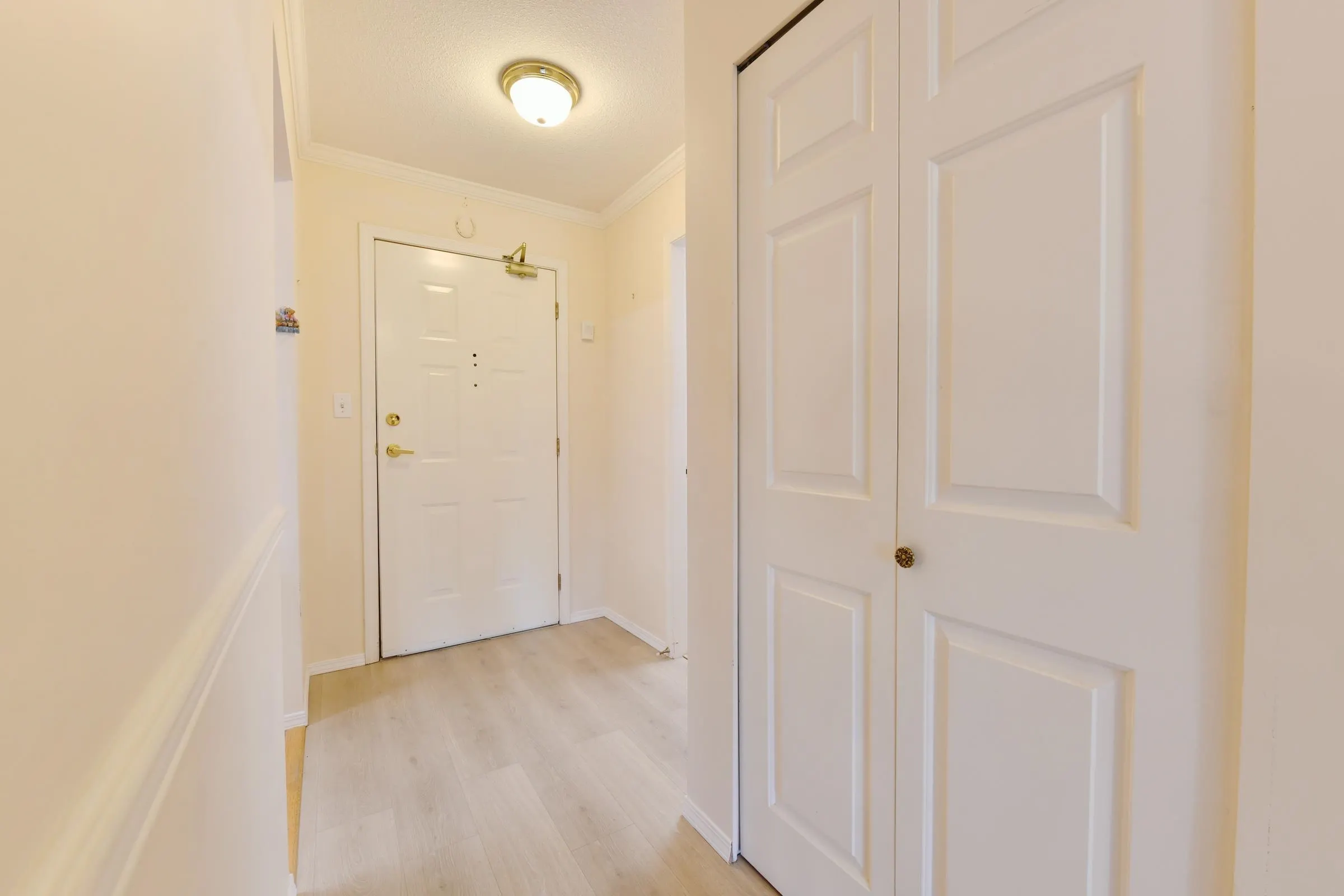 20600 53a Avenue #205
